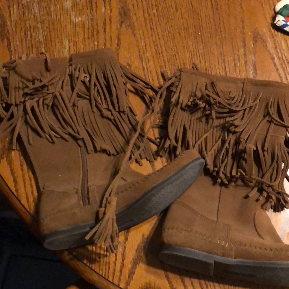 Minnetonka suede boots